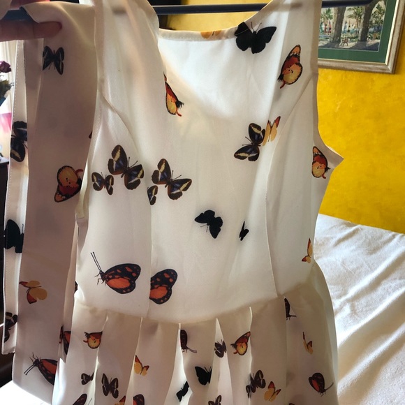 Spring time Butterfly dress - Picture 2 of 6